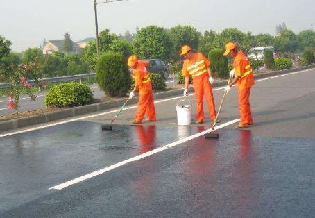 咸阳 彩色路面喷漆维修改色的使用寿命有多长？